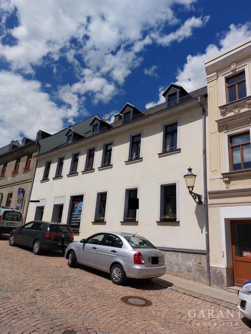 Reihenmittelhaus zum Kauf 135.000 € 12 Zimmer 302 m²<br/>Wohnfläche 274 m²<br/>Grundstück Reichenbach Reichenbach im Vogtland 08468