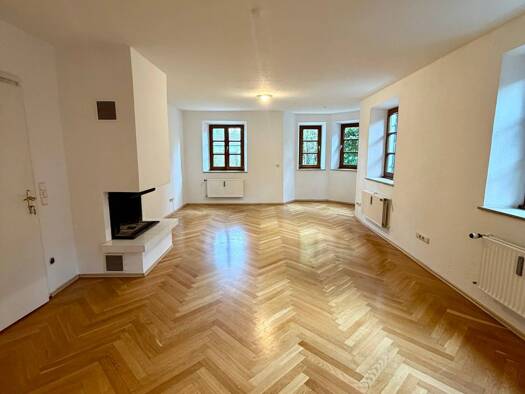 Bauernhaus zur Miete 3.500 € 7,5 Zimmer 261 m² frei ab sofort Egmating 85658