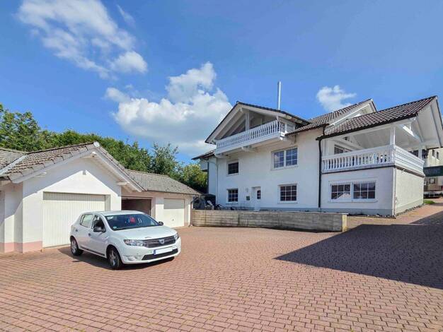 Mehrfamilienhaus zum Kauf 349.000 € 8 Zimmer 280 m² 1.000 m² Grundstück Steinebach/Sieg 57520