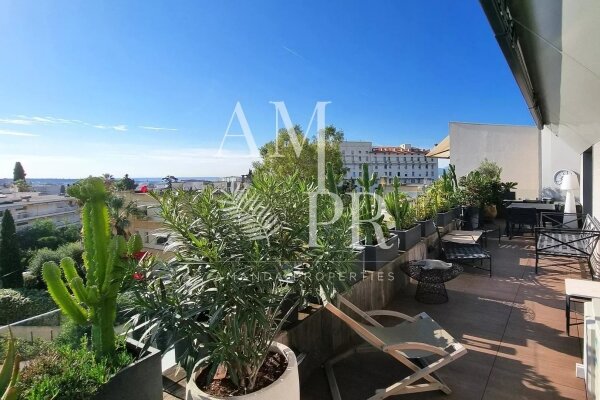 Studio zum Kauf 1.150.000 € 4 Zimmer 108 m²<br/>Wohnfläche Terrefial Cannes 06400