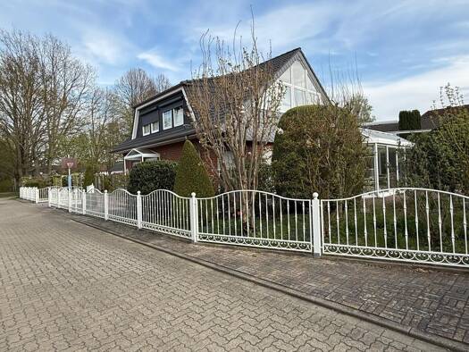 Einfamilienhaus zum Kauf 362.000 € 5 Zimmer 187 m² 934 m² Grundstück Bad Süd 38259