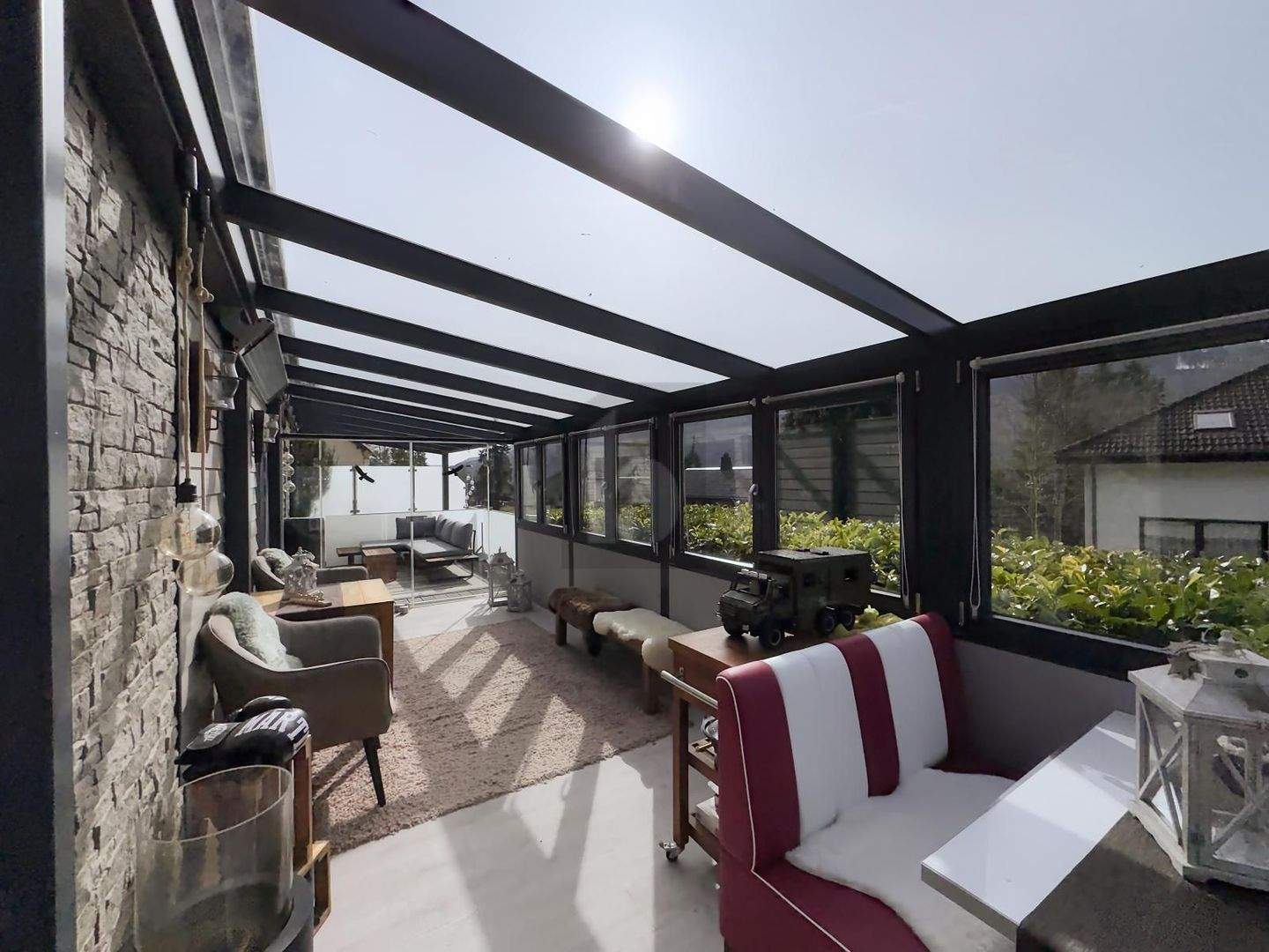 Immobilie in Prümzurlay - LIFESTYLE-HAUS MIT POOL, OUTDOOR-BAR, PV-ANLAGE - Bild 2