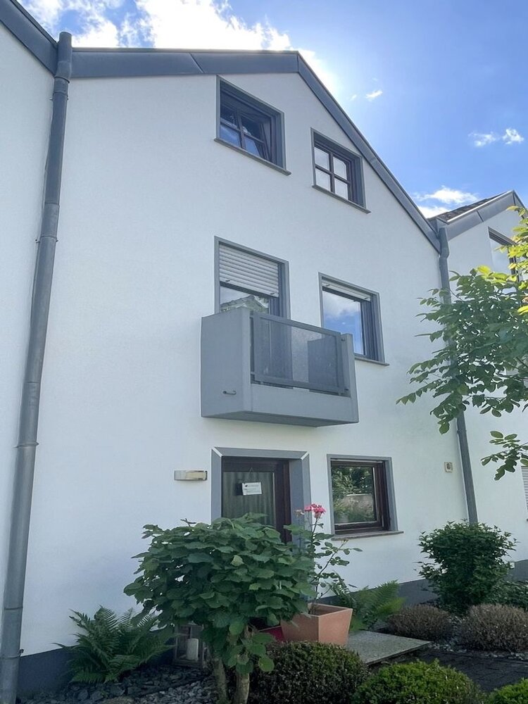 Reihenmittelhaus zum Kauf 395.000 € 6 Zimmer 189 m²<br/>Wohnfläche 198 m²<br/>Grundstück 01.11.2024<br/>Verfügbarkeit Kernstadt Limburg an der Lahn 65549