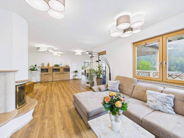 Villa zum Kauf 999.999 € 7 Zimmer 252 m² 1.465 m² Grundstück Döbriach 9873