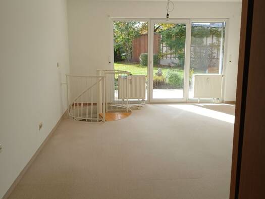 Terrassenwohnung zur Miete 950 € 3,5 Zimmer 82 m² Geschoss EG/2 frei ab 01.12.2025 Albrecht-Dürer-Straße 96 Oberasbach 90522