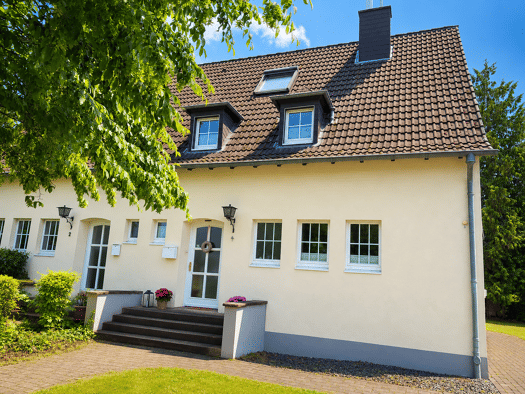 Doppelhaushälfte zum Kauf 535.000 € 5 Zimmer 132 m² 551 m² Grundstück frei ab sofort Hennef Hennef (Sieg) 53773