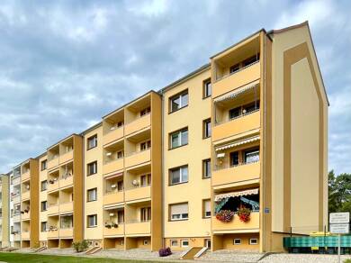 Wohnung zum Kauf 67.500 € 4 Zimmer 76 m² Genthin Genthin 39307