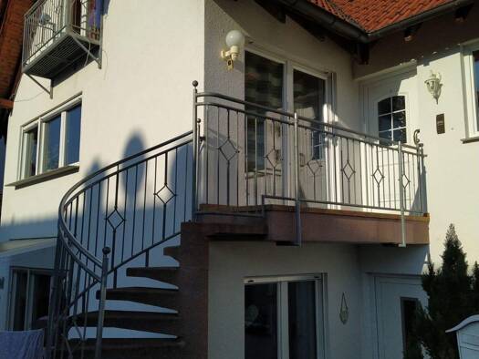 Wohnung zur Miete 720 € 2 Zimmer 80 m² Geschoss 1/2 frei ab sofort Bretzenheim 55559
