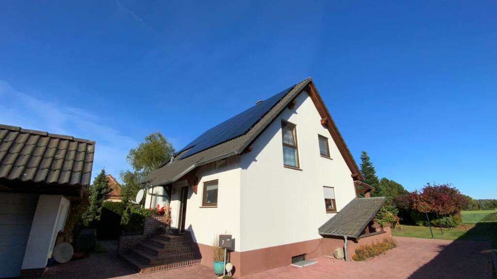 Einfamilienhaus zum Kauf 5 Zimmer 118 m² 816 m² Grundstück frei ab 01.06.2026 Spremberg 03130