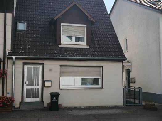 Doppelhaushälfte zum Kauf 215.000 € 5 Zimmer 74 m² 350 m² Grundstück frei ab sofort Schnaitheim Heidenheim an der Brenz 89520