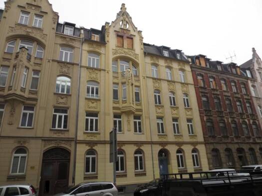 Haus zum Kauf 180.000 € 25 Zimmer 590 m² 420 m² Grundstück Südvorstadt Plauen 08527