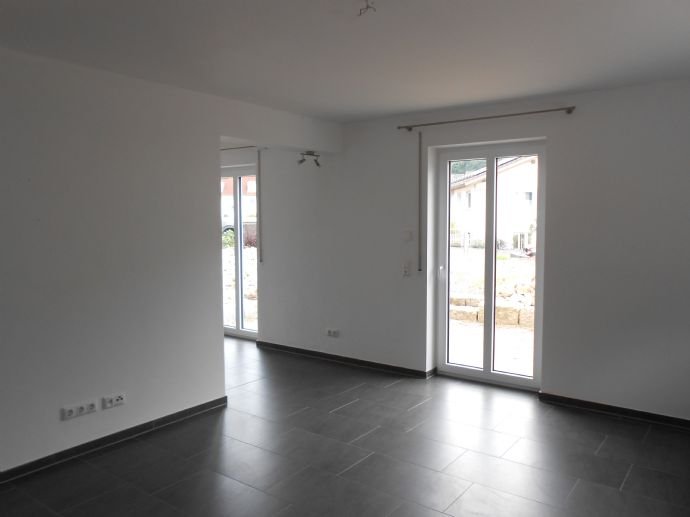 Terrassenwohnung zur Miete 720 € 2,5 Zimmer 72 m²<br/>Wohnfläche EG<br/>Geschoss 01.01.2025<br/>Verfügbarkeit Burghaig Kulmbach 95326