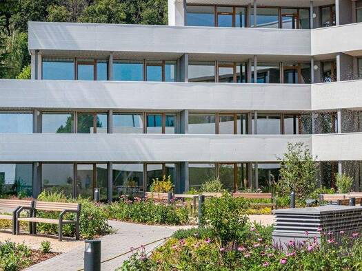 Studio zur Miete - Erstbezug 1.390 € 2 Zimmer 70,2 m² 3. Geschoss frei ab sofort Rödersteinweg 6 Hofheim 65719