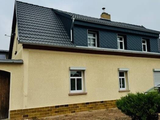 Einfamilienhaus zum Kauf provisionsfrei 160.000 € 4,5 Zimmer 110 m² 540 m² Grundstück frei ab sofort Am Dorfteich 2 Göttnitz Zörbig 06780