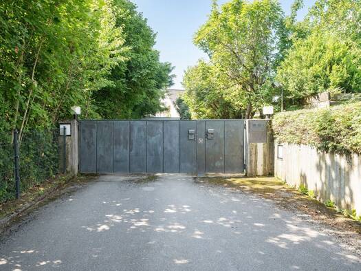 Einfamilienhaus zum Kauf 1.600.000 € 8,5 Zimmer 411,4 m² 3.251 m² Grundstück Berg Kranzberg 85402