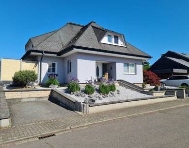 Einfamilienhaus zum Kauf 629.000 € 8 Zimmer 185 m² 620 m² Grundstück Saarwellingen Saarwellingen 66793