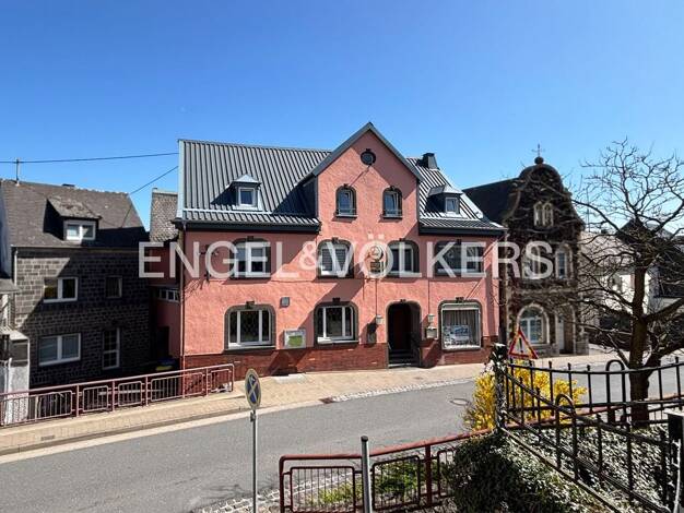 Haus zum Kauf 198.000 € 10 Zimmer 180 m² 800 m² Grundstück Ettringen 56729