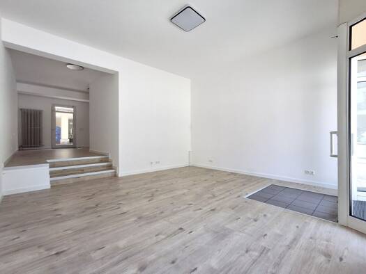 Bürofläche zur Miete 750 € 1 Zimmer 46,7 m² Bürofläche Deggendorf 94469