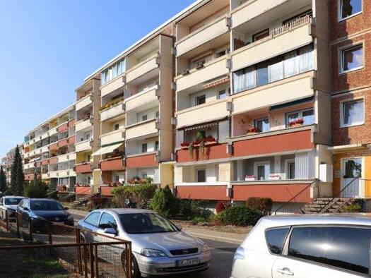 Wohnung zur Miete 420 € 3 Zimmer 70,7 m² 2. Geschoss Augustenstr. 112 Innenstadt Dessau-Roßlau 06842