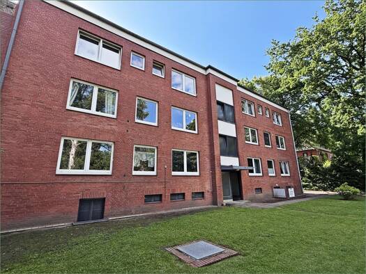 Haus zum Kauf 1.950.000 € 576 m² 1.525 m² Grundstück Langenhorn Nord 22415