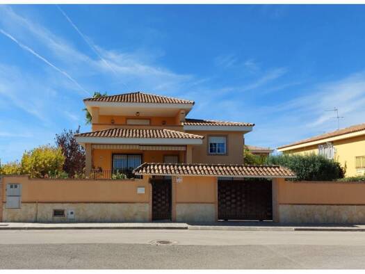 Chalet zum Kauf 685.000 € 5 Zimmer 391 m² la Pobla de Vallbona 46185