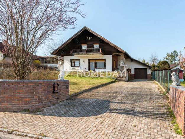 Mehrfamilienhaus zum Kauf 395.000 € 8 Zimmer 257 m² 885 m² Grundstück Nittenau Nittenau 93149