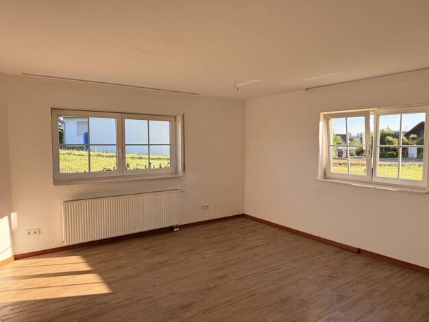 Wohnung zur Miete 850 € 2,5 Zimmer 77 m² EG Herrenzimmern Bösingen-Herrenzimmern 78662