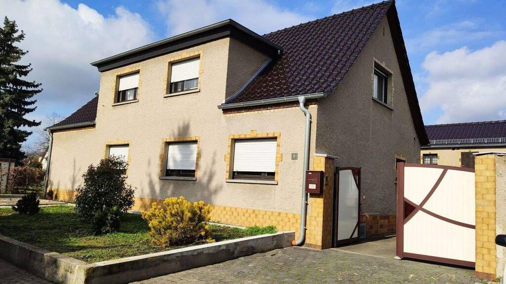 Einfamilienhaus zum Kauf 320.000 € 5 Zimmer 170 m² 655 m² Grundstück Lutherplatz 18 Zscherndorf Sandersdorf-Brehna 06792