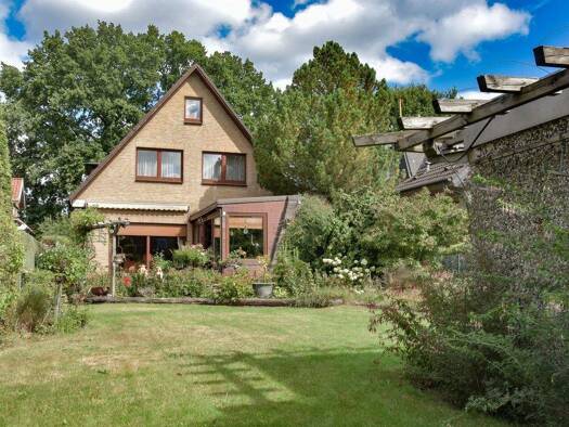 Einfamilienhaus zum Kauf provisionsfrei 885.000 € 7 Zimmer 206 m² 904 m² Grundstück Bramfeld Hamburg 22179