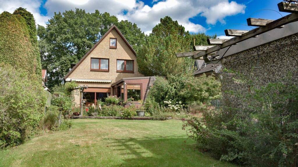 Einfamilienhaus zum Kauf provisionsfrei 885.000 € 7 Zimmer 206 m² 904 m² Grundstück Bramfeld Hamburg 22179