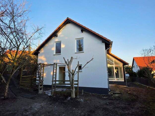 Einfamilienhaus zum Kauf provisionsfrei 380.000 € 5 Zimmer 121 m² 554 m² Grundstück Deumener Weg 1 Hohenmölsen 06679