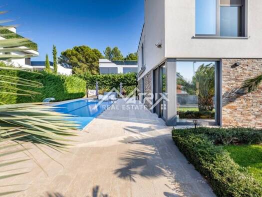 Haus zum Kauf 2.600.000 € 8 Zimmer 300 m² Fazana Fažana