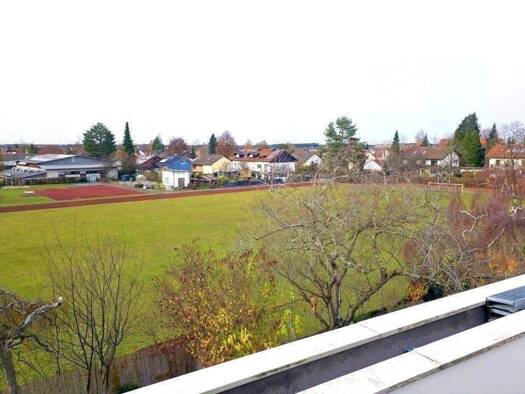 Reihenmittelhaus zur Miete 2.200 € 5 Zimmer 160 m² 130 m² Grundstück frei ab sofort Zorneding 85604