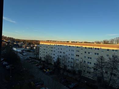 Wohnung zum Kauf provisionsfrei 39.500 € 3 Zimmer 56 m² Dachgeschoss, 5. Geschoss frei ab sofort Schulstr. 18 Thurm Mülsen 08132