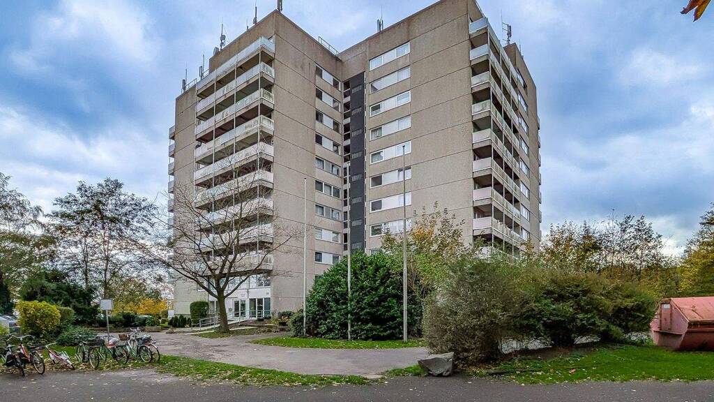 Wohnung zum Kauf 99.000 € 5,5 Zimmer 92 m² 7. Geschoss Innenstadt Ahlen 59229