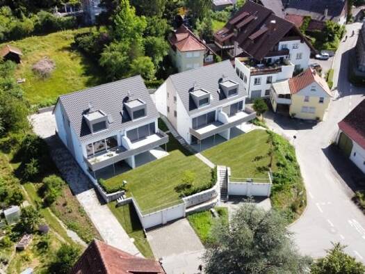 Doppelhaushälfte zur Miete 2.300 € 5,5 Zimmer 173,8 m² 473 m² Grundstück frei ab 01.02.2026 Johanniterweg 13 c Überlingen 88662