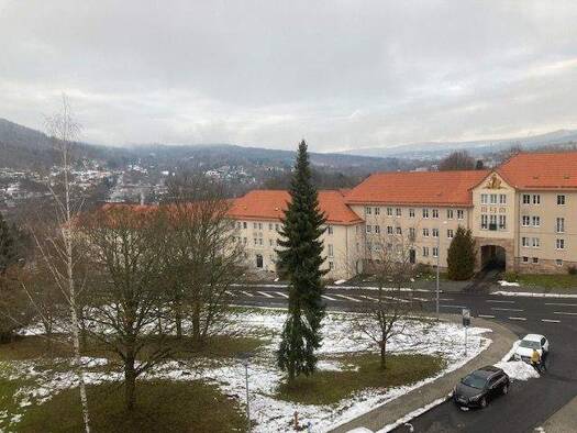 Wohnung zur Miete 550 € 3 Zimmer 78,8 m² 5 Geschosse frei ab sofort Friedrich-Wolf-Straße 3 Suhl Suhl 98527
