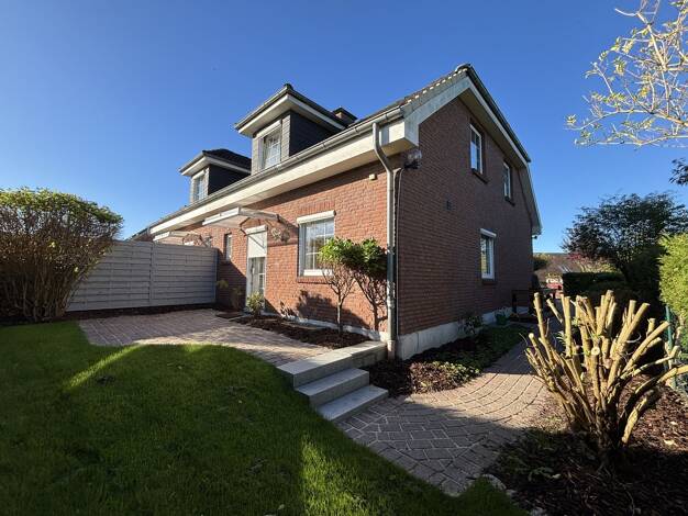 Doppelhaushälfte zum Kauf 349.000 € 4 Zimmer 120 m² 418 m² Grundstück Bad Segeberg 23795