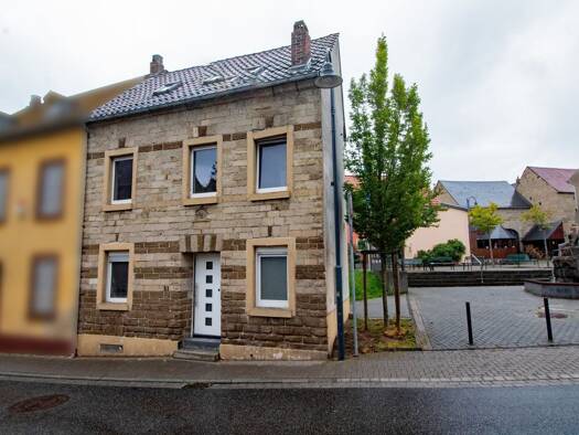 Haus zum Kauf 75.000 € 3 Zimmer 65 m² 71 m² Grundstück Bell 56745