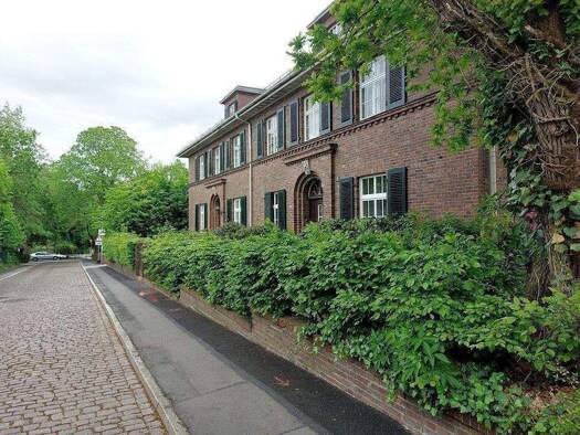 Wohnung zum Kauf 379.000 € 4,5 Zimmer 175 m² EG Blumenthal Nord 28779