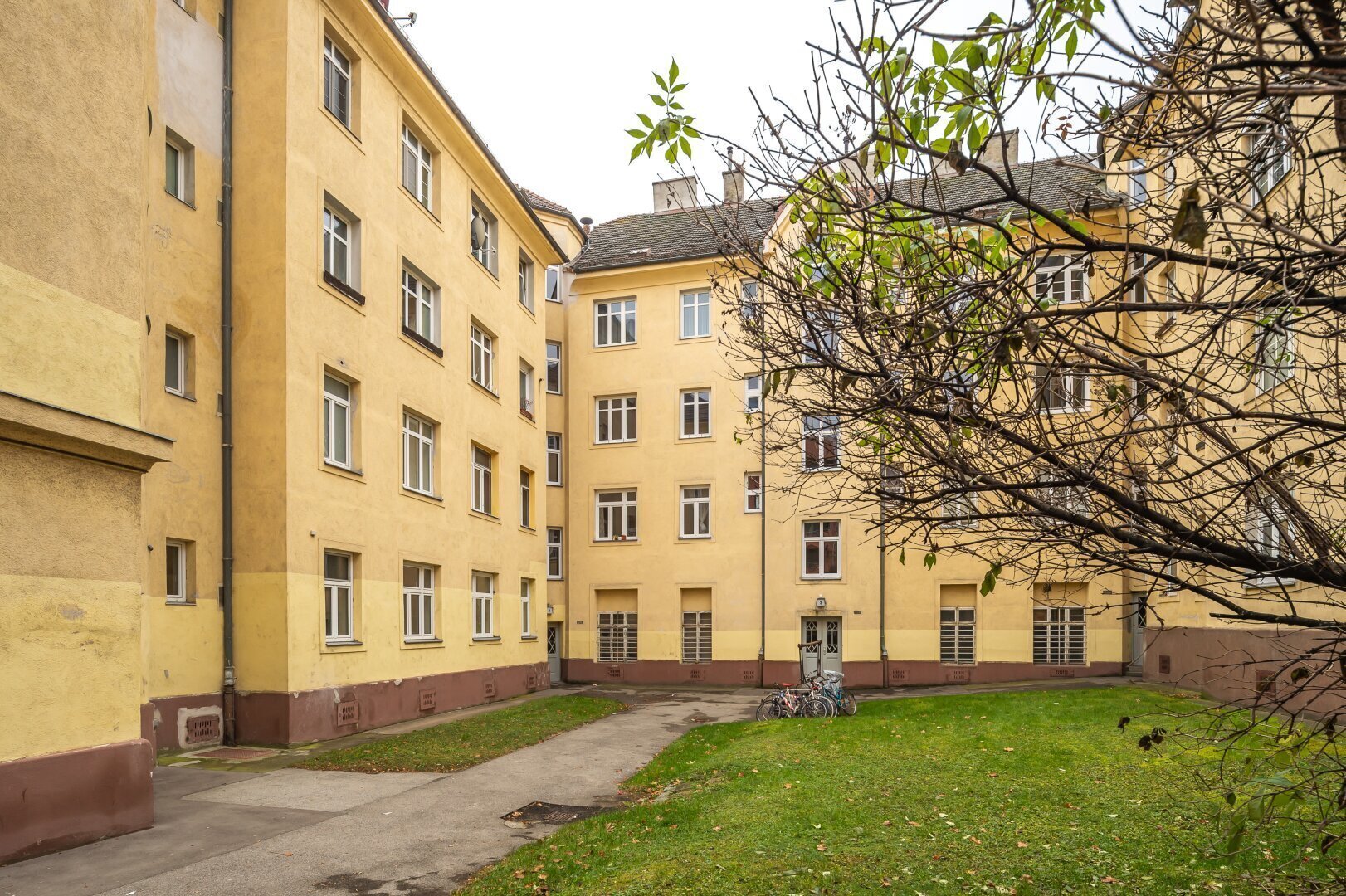 Wohnung zum Kauf 199.000 € 3 Zimmer 71 m²<br/>Wohnfläche 3.<br/>Geschoss Braunhubergasse Wien 1110