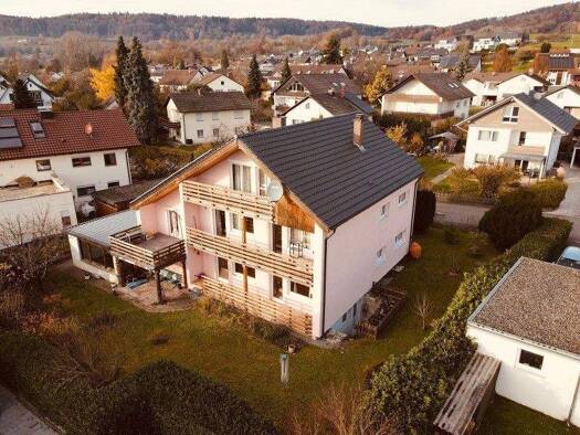 Mehrfamilienhaus zum Kauf 695.000 € 7 Zimmer 242 m² 675 m² Grundstück frei ab sofort Öhningen 78337