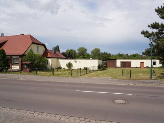 Haus zum Kauf 269.000 € 5 Zimmer 103 m² 2.805 m² Grundstück frei ab sofort Heyrothsberge Biederitz 39175