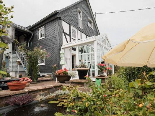 Einfamilienhaus zum Kauf provisionsfrei 336.000 € 6 Zimmer 235 m² 924 m² Grundstück Drabenderhöhe Wiehl 51674