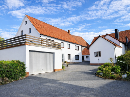 Haus zum Kauf 265.000 € 8 Zimmer 240 m² 1.200 m² Grundstück frei ab sofort Höchstädt 4 Höchstädt Betzenstein 91282