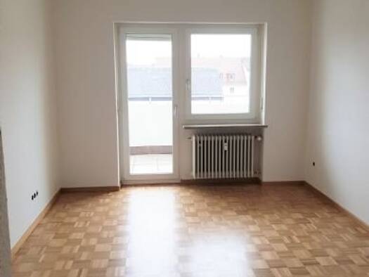 Wohnung zur Miete 285 € 1 Zimmer 40 m² 3. Geschoss frei ab 01.05.2026 Altstraße 5 Stockenhut Weiden in der Oberpfalz 92637