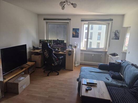 Wohnung zur Miete 510 € 1 Zimmer 32 m² 3. Geschoss frei ab 01.01.2027 Knauppstraße 19 Stein Stein 90547