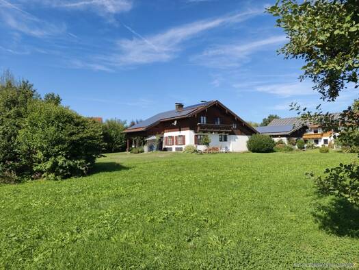 Einfamilienhaus zum Kauf 1.030.000 € 5 Zimmer 150 m² 1.600 m² Grundstück Sendling Ramerberg 83561