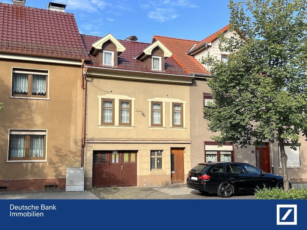 Reihenmittelhaus zum Kauf 55.000 € 7 Zimmer 100 m²<br/>Wohnfläche 160 m²<br/>Grundstück Ohrdruf 99885