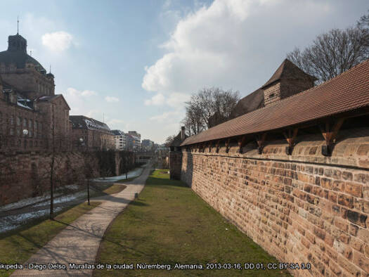 Mehrfamilienhaus zum Kauf als Kapitalanlage geeignet 12 Zimmer 274 m² 116 m² Grundstück Lorenz Nürnberg 90402